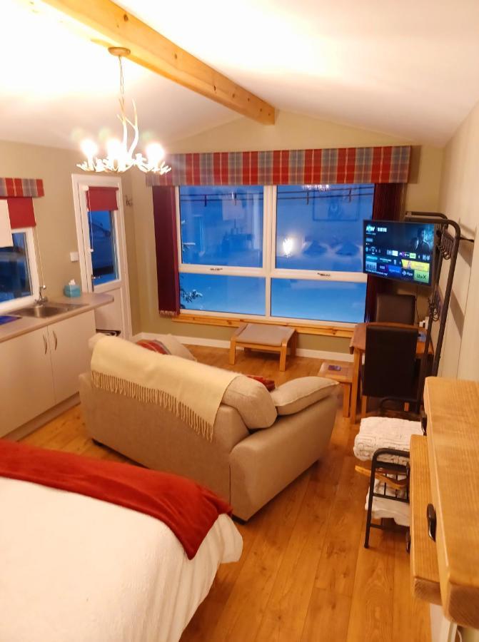 Erraid Lodge Fort Augustus Exterior photo